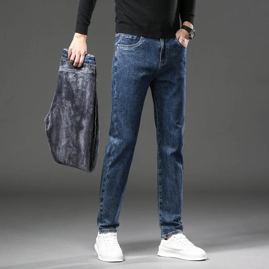 Elegância Acolhedora: Calças Jeans de Inverno com Forro de Lã Quente para Homens